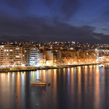 Spacious Apartment Steps To The Promenade Sliema Ngoại thất bức ảnh