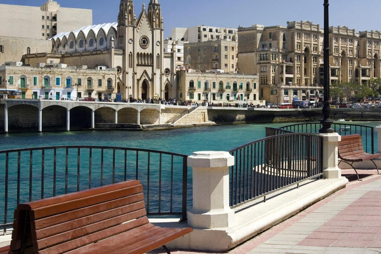 Spacious Apartment Steps To The Promenade Sliema Ngoại thất bức ảnh